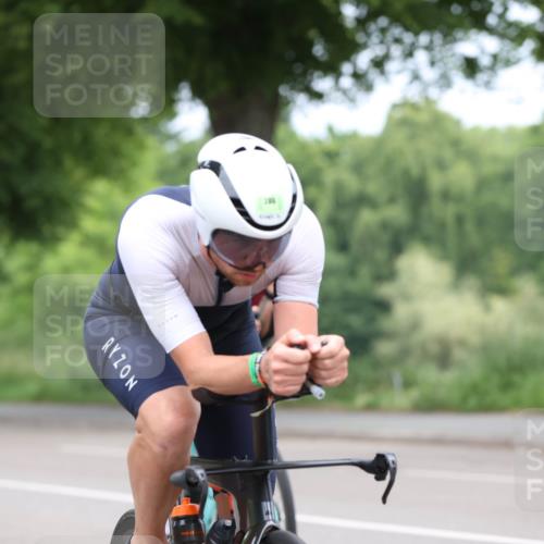 15.06.2025 - 7 Türme Triathlon Yannick Fuchs http://msf.ph/oto/8055544 15.06.2025 11:05:54 Radfahren  meine-sportfotos.de