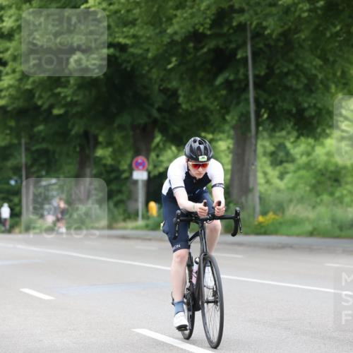 15.06.2025 - 7 Türme Triathlon Yannick Fuchs http://msf.ph/oto/8055560 15.06.2025 11:06:03 Radfahren  meine-sportfotos.de