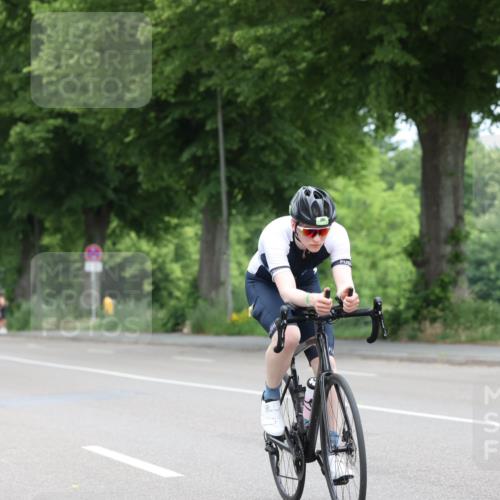 15.06.2025 - 7 Türme Triathlon Yannick Fuchs http://msf.ph/oto/8055562 15.06.2025 11:06:03 Radfahren 201 meine-sportfotos.de