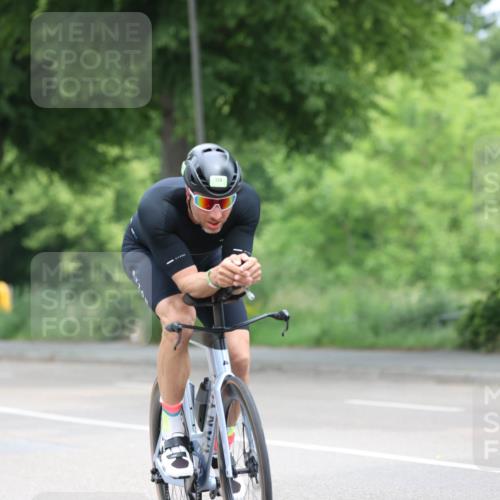 15.06.2025 - 7 Türme Triathlon Yannick Fuchs http://msf.ph/oto/8055573 15.06.2025 11:07:12 Radfahren  meine-sportfotos.de