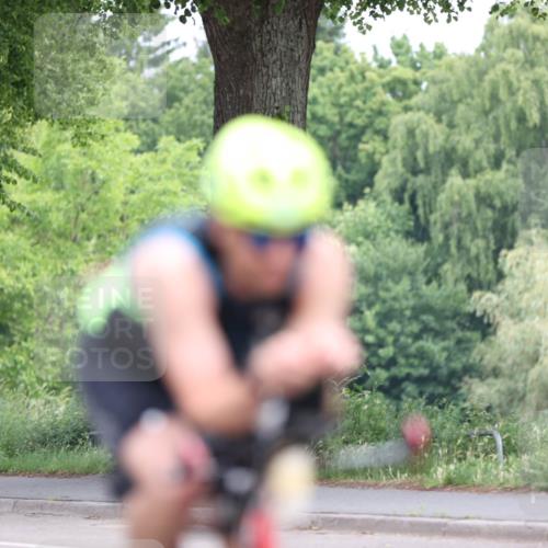 15.06.2025 - 7 Türme Triathlon Yannick Fuchs http://msf.ph/oto/8055583 15.06.2025 11:08:12 Radfahren  meine-sportfotos.de