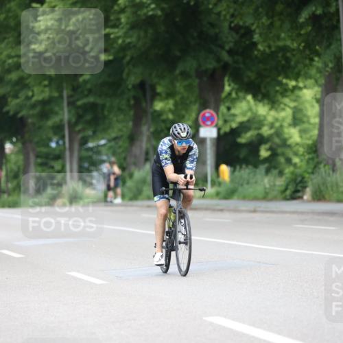 15.06.2025 - 7 Türme Triathlon Yannick Fuchs http://msf.ph/oto/8055587 15.06.2025 11:08:37 Radfahren  meine-sportfotos.de