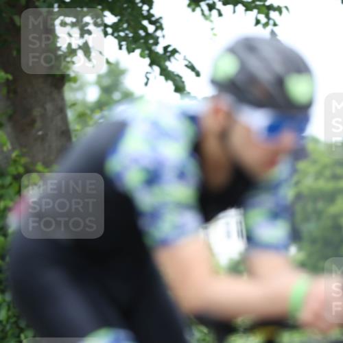 15.06.2025 - 7 Türme Triathlon Yannick Fuchs http://msf.ph/oto/8055593 15.06.2025 11:08:38 Radfahren  meine-sportfotos.de