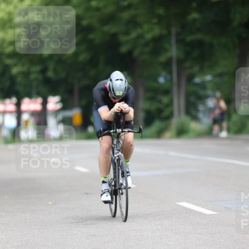 15.06.2025 - 7 Türme Triathlon Yannick Fuchs http://msf.ph/oto/8055614 15.06.2025 11:09:05 Radfahren  meine-sportfotos.de