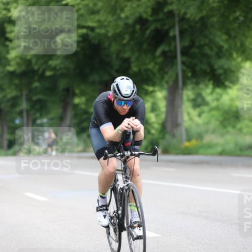 15.06.2025 - 7 Türme Triathlon Yannick Fuchs http://msf.ph/oto/8055618 15.06.2025 11:09:06 Radfahren 285 meine-sportfotos.de