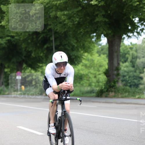 15.06.2025 - 7 Türme Triathlon Yannick Fuchs http://msf.ph/oto/8055629 15.06.2025 11:09:17 Radfahren  meine-sportfotos.de