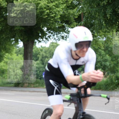 15.06.2025 - 7 Türme Triathlon Yannick Fuchs http://msf.ph/oto/8055631 15.06.2025 11:09:18 Radfahren  meine-sportfotos.de