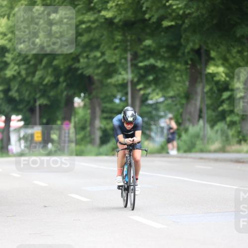 15.06.2025 - 7 Türme Triathlon Yannick Fuchs http://msf.ph/oto/8055655 15.06.2025 11:10:19 Radfahren  meine-sportfotos.de