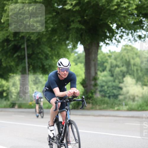 15.06.2025 - 7 Türme Triathlon Yannick Fuchs http://msf.ph/oto/8055686 15.06.2025 11:10:36 Radfahren  meine-sportfotos.de