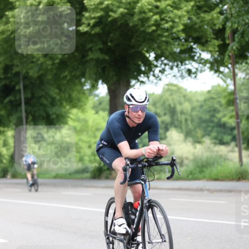 15.06.2025 - 7 Türme Triathlon Yannick Fuchs http://msf.ph/oto/8055687 15.06.2025 11:10:36 Radfahren  meine-sportfotos.de
