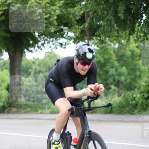 15.06.2025 - 7 Türme Triathlon Yannick Fuchs http://msf.ph/oto/8055711 15.06.2025 11:11:14 Radfahren 06 meine-sportfotos.de