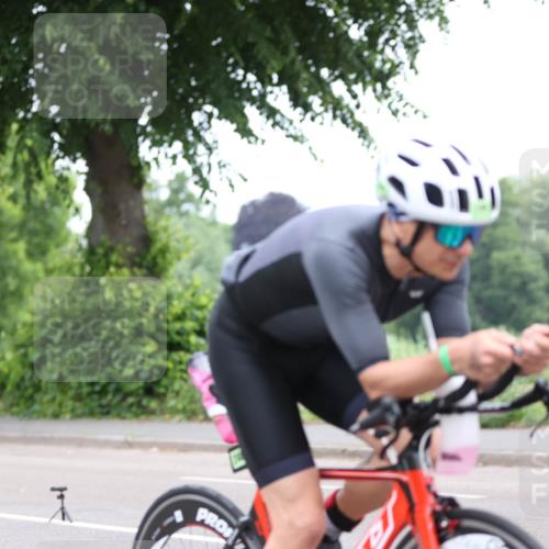 15.06.2025 - 7 Türme Triathlon Yannick Fuchs http://msf.ph/oto/8055715 15.06.2025 11:11:16 Radfahren  meine-sportfotos.de
