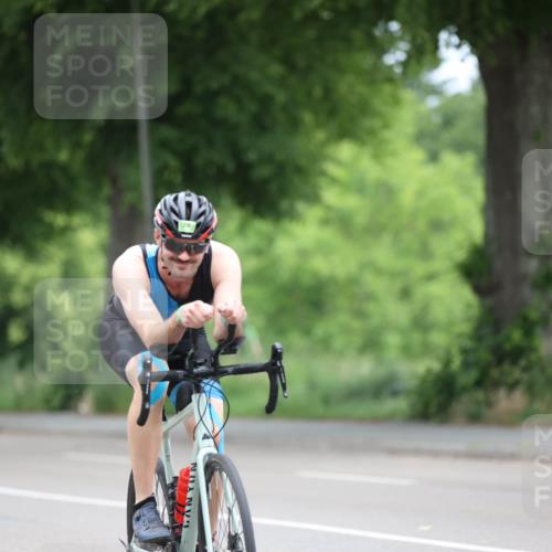 15.06.2025 - 7 Türme Triathlon Yannick Fuchs http://msf.ph/oto/8055724 15.06.2025 11:11:20 Radfahren 278 meine-sportfotos.de