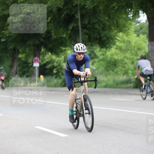 15.06.2025 - 7 Türme Triathlon Yannick Fuchs http://msf.ph/oto/8055727 15.06.2025 11:11:22 Radfahren  meine-sportfotos.de