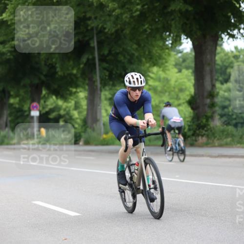 15.06.2025 - 7 Türme Triathlon Yannick Fuchs http://msf.ph/oto/8055728 15.06.2025 11:11:22 Radfahren 49 meine-sportfotos.de