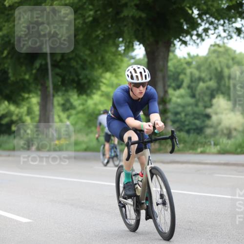 15.06.2025 - 7 Türme Triathlon Yannick Fuchs http://msf.ph/oto/8055729 15.06.2025 11:11:22 Radfahren  meine-sportfotos.de