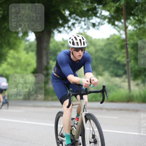 15.06.2025 - 7 Türme Triathlon Yannick Fuchs http://msf.ph/oto/8055730 15.06.2025 11:11:22 Radfahren  meine-sportfotos.de