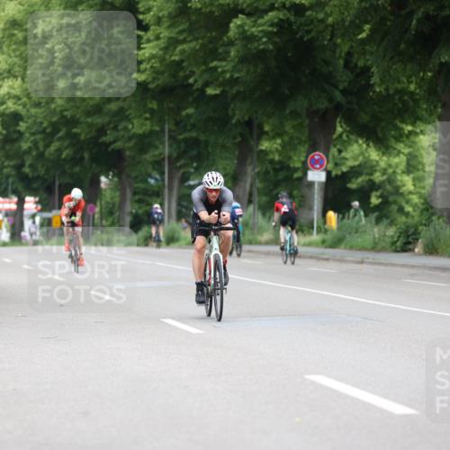 15.06.2025 - 7 Türme Triathlon Yannick Fuchs http://msf.ph/oto/8055756 15.06.2025 11:11:35 Radfahren  meine-sportfotos.de