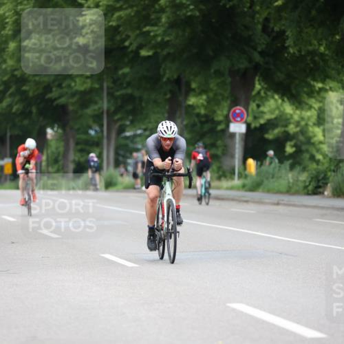15.06.2025 - 7 Türme Triathlon Yannick Fuchs http://msf.ph/oto/8055757 15.06.2025 11:11:35 Radfahren  meine-sportfotos.de