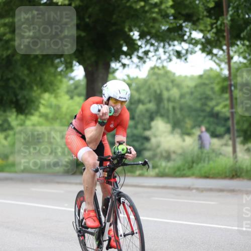 15.06.2025 - 7 Türme Triathlon Yannick Fuchs http://msf.ph/oto/8055767 15.06.2025 11:11:38 Radfahren  meine-sportfotos.de