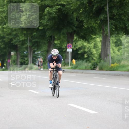 15.06.2025 - 7 Türme Triathlon Yannick Fuchs http://msf.ph/oto/8055773 15.06.2025 11:11:46 Radfahren  meine-sportfotos.de