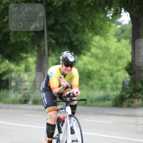 15.06.2025 - 7 Türme Triathlon Yannick Fuchs http://msf.ph/oto/8055787 15.06.2025 11:11:57 Radfahren  meine-sportfotos.de