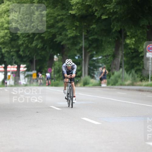 15.06.2025 - 7 Türme Triathlon Yannick Fuchs http://msf.ph/oto/8055795 15.06.2025 11:12:28 Radfahren  meine-sportfotos.de