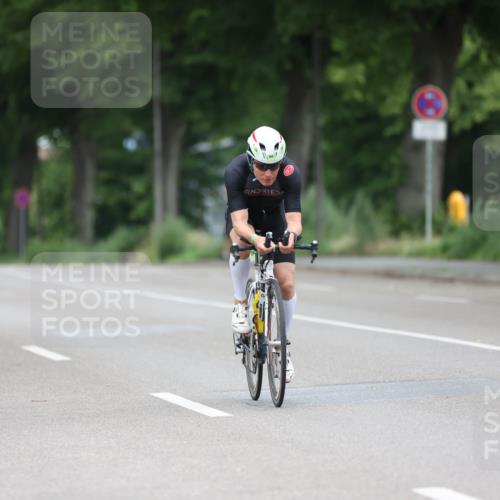 15.06.2025 - 7 Türme Triathlon Yannick Fuchs http://msf.ph/oto/8055806 15.06.2025 11:12:39 Radfahren  meine-sportfotos.de