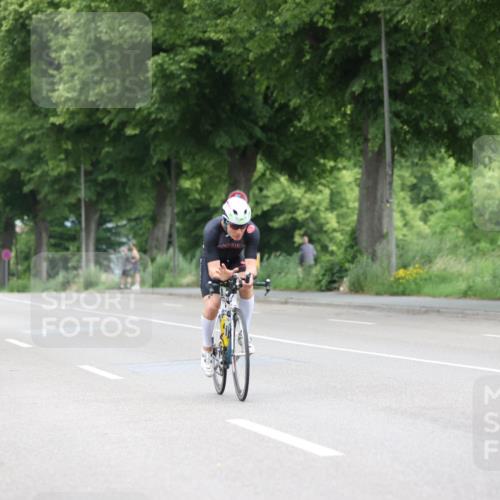 15.06.2025 - 7 Türme Triathlon Yannick Fuchs http://msf.ph/oto/8055808 15.06.2025 11:12:39 Radfahren  meine-sportfotos.de
