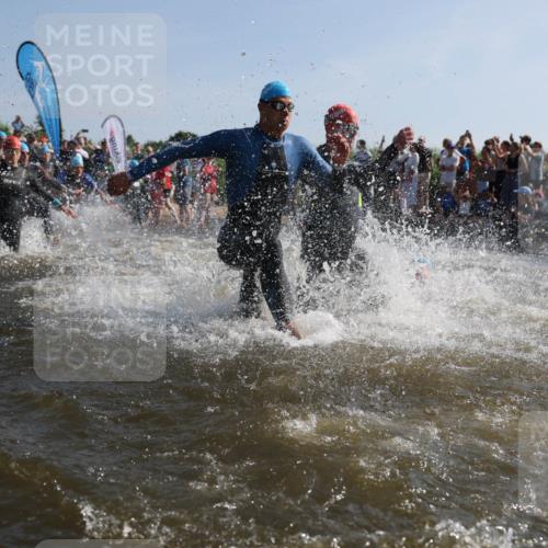 22.06.2025 - Viking Triathlon Michael Strokosch http://msf.ph/oto/8055867 22.06.2025 10:00:22 Schwimmen 2, 4, 6, 10, 14, 15, 28, 46, 49, 81, 100, 122, 152, 175, 176, 198, 230, 286, 288, 329, 367, 420, 455, 473, 485, 521, 544, 557, 609, 610, 611, 617, 661 meine-sportfotos.de