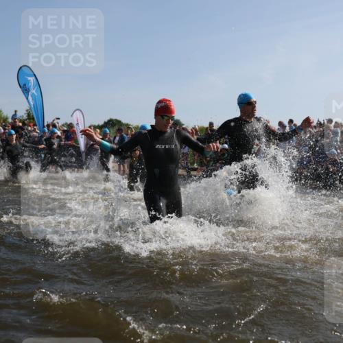 22.06.2025 - Viking Triathlon Michael Strokosch http://msf.ph/oto/8055873 22.06.2025 10:00:24 Schwimmen 6, 10, 14, 15, 28, 46, 49, 52, 81, 122, 152, 175, 176, 198, 230, 286, 288, 329, 367, 420, 455, 473, 485, 544, 557, 610, 611, 617, 661 meine-sportfotos.de