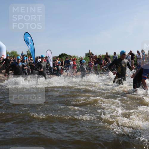 22.06.2025 - Viking Triathlon Michael Strokosch http://msf.ph/oto/8055877 22.06.2025 10:00:26 Schwimmen 1, 6, 10, 13, 14, 15, 28, 30, 46, 49, 52, 81, 152, 175, 176, 198, 230, 286, 288, 367, 374, 420, 455, 473, 534, 544, 557, 610, 611, 617, 661 meine-sportfotos.de