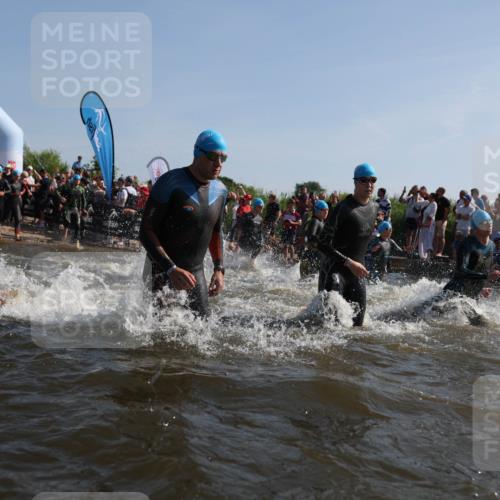 22.06.2025 - Viking Triathlon Michael Strokosch http://msf.ph/oto/8055886 22.06.2025 10:00:28 Schwimmen 1, 6, 13, 14, 15, 28, 30, 46, 52, 81, 152, 175, 176, 198, 230, 286, 288, 367, 374, 401, 455, 473, 534, 557, 610, 611, 617, 623, 661 meine-sportfotos.de