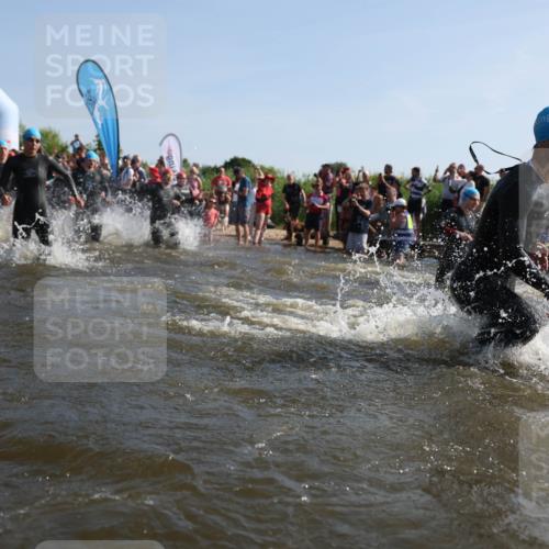 22.06.2025 - Viking Triathlon Michael Strokosch http://msf.ph/oto/8055893 22.06.2025 10:00:33 Schwimmen 1, 6, 7, 11, 13, 14, 30, 45, 46, 52, 87, 152, 176, 178, 196, 198, 200, 230, 286, 374, 401, 526, 534, 623, 628, 641, 642, 651, 661 meine-sportfotos.de