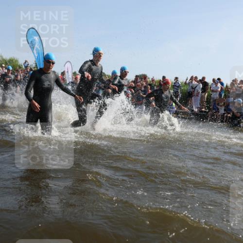 22.06.2025 - Viking Triathlon Michael Strokosch http://msf.ph/oto/8055896 22.06.2025 10:00:35 Schwimmen 1, 7, 8, 11, 13, 30, 45, 52, 87, 152, 178, 196, 198, 200, 230, 374, 401, 414, 526, 534, 616, 623, 628, 641, 642, 651, 661 meine-sportfotos.de