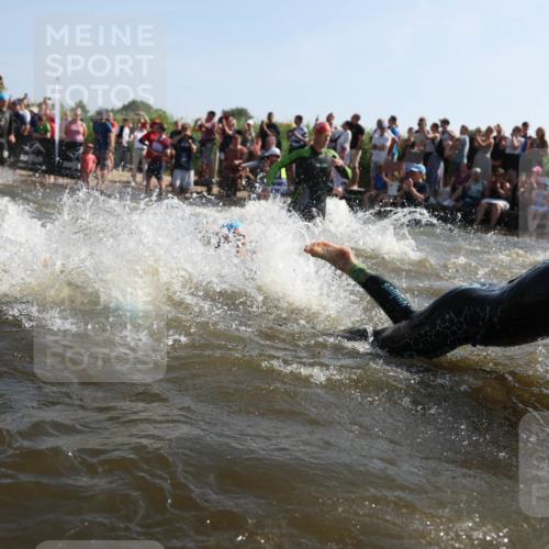 22.06.2025 - Viking Triathlon Michael Strokosch http://msf.ph/oto/8055906 22.06.2025 10:00:40 Schwimmen 7, 8, 9, 11, 13, 45, 87, 145, 178, 184, 196, 200, 289, 306, 368, 401, 414, 491, 526, 612, 613, 616, 623, 628, 630, 641, 642, 651 meine-sportfotos.de