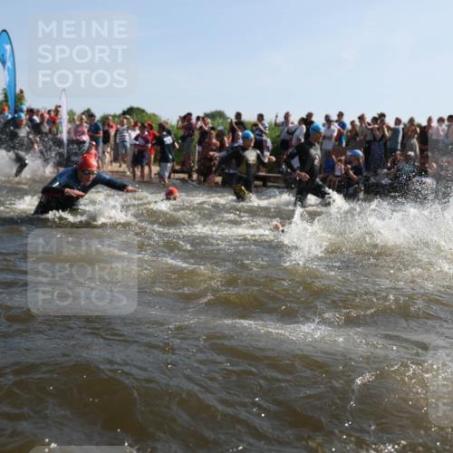 22.06.2025 - Viking Triathlon Michael Strokosch http://msf.ph/oto/8055913 22.06.2025 10:00:43 Schwimmen 7, 8, 9, 11, 45, 87, 145, 178, 184, 196, 200, 289, 306, 368, 414, 491, 526, 612, 613, 616, 628, 630, 641, 642, 651 meine-sportfotos.de