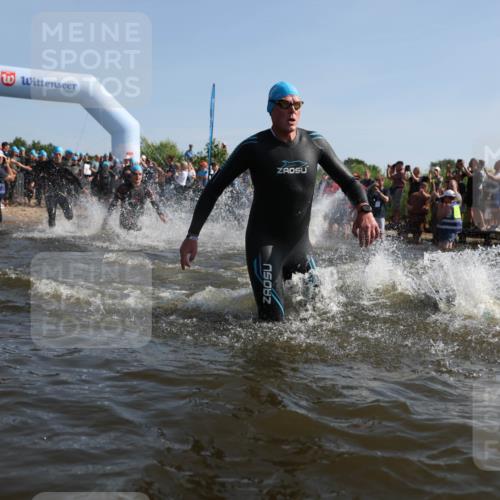 22.06.2025 - Viking Triathlon Michael Strokosch http://msf.ph/oto/8055961 22.06.2025 10:01:03 Schwimmen 12, 50, 63, 90, 113, 124, 236, 243, 294, 300, 347, 350, 384, 458, 658 meine-sportfotos.de