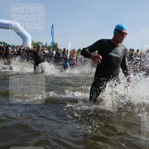 22.06.2025 - Viking Triathlon Michael Strokosch http://msf.ph/oto/8055963 22.06.2025 10:01:04 Schwimmen 12, 50, 63, 113, 124, 131, 147, 236, 294, 347, 350, 443, 458, 488 meine-sportfotos.de
