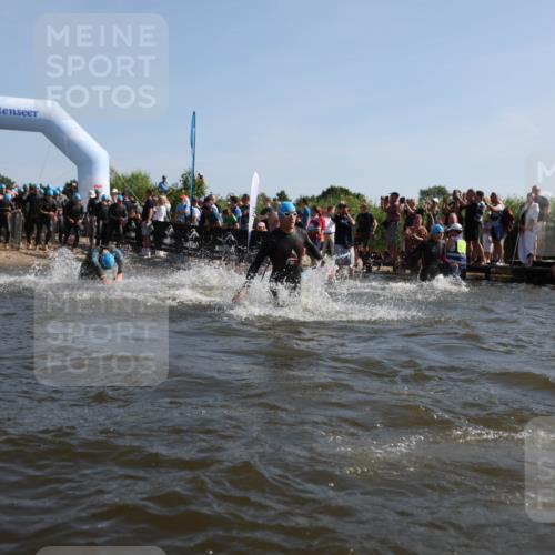 22.06.2025 - Viking Triathlon Michael Strokosch http://msf.ph/oto/8055980 22.06.2025 10:01:10 Schwimmen 12, 53, 63, 131, 147, 173, 214, 294, 330, 341, 350, 443, 444, 458, 488 meine-sportfotos.de