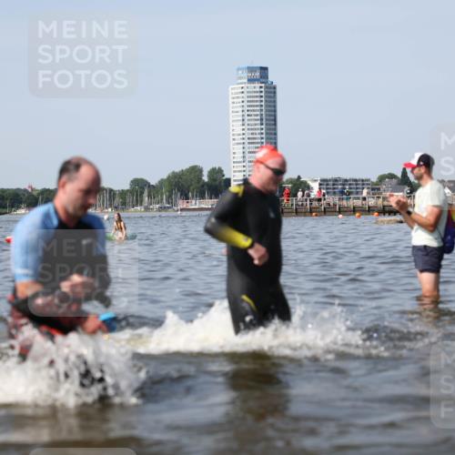 22.06.2025 - Viking Triathlon Michael Strokosch http://msf.ph/oto/8055987 22.06.2025 10:29:15 Schwimmen 7, 11, 30, 33, 200, 243, 310, 458, 652 meine-sportfotos.de