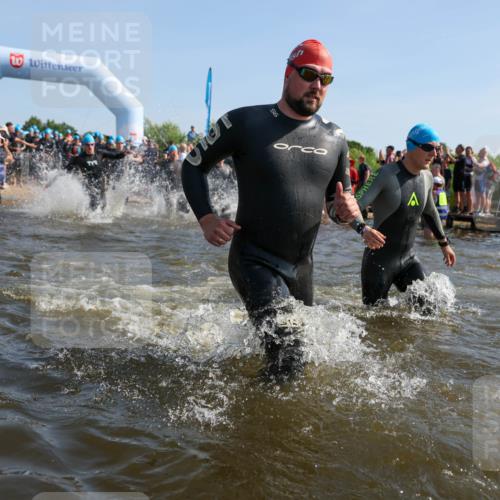 22.06.2025 - Viking Triathlon Michael Strokosch http://msf.ph/oto/8056020 22.06.2025 10:01:23 Schwimmen 38, 53, 173, 203, 214, 216, 224, 284, 287, 311, 341, 381, 393, 444, 643 meine-sportfotos.de