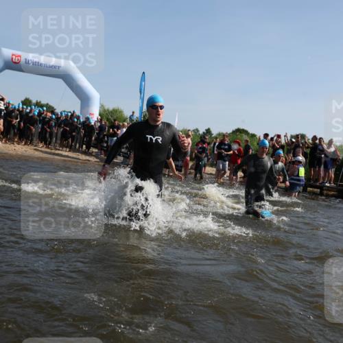 22.06.2025 - Viking Triathlon Michael Strokosch http://msf.ph/oto/8056031 22.06.2025 10:01:26 Schwimmen 38, 99, 162, 203, 216, 224, 226, 237, 284, 287, 311, 381, 393, 510, 643 meine-sportfotos.de