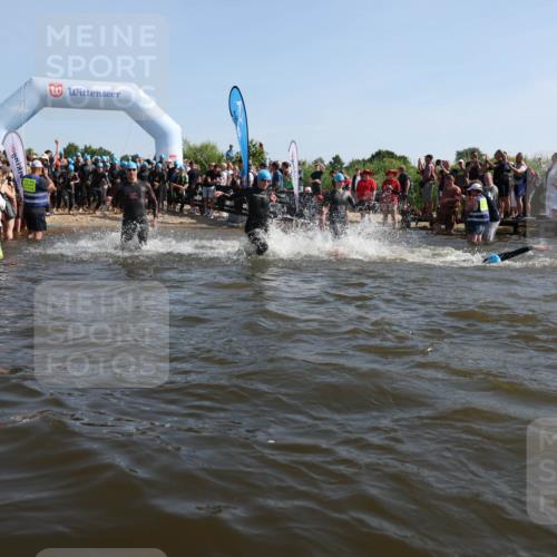 22.06.2025 - Viking Triathlon Michael Strokosch http://msf.ph/oto/8056091 22.06.2025 10:01:41 Schwimmen 19, 33, 170, 272, 310, 320, 344, 399, 438, 461, 496, 507, 555, 604, 626 meine-sportfotos.de