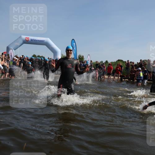 22.06.2025 - Viking Triathlon Michael Strokosch http://msf.ph/oto/8056101 22.06.2025 10:01:44 Schwimmen 19, 33, 125, 158, 170, 271, 310, 320, 344, 355, 438, 496, 555, 604 meine-sportfotos.de