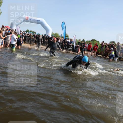 22.06.2025 - Viking Triathlon Michael Strokosch http://msf.ph/oto/8056123 22.06.2025 10:01:53 Schwimmen 3, 17, 33, 80, 91, 125, 158, 170, 271, 304, 310, 355, 496, 551, 555, 618 meine-sportfotos.de