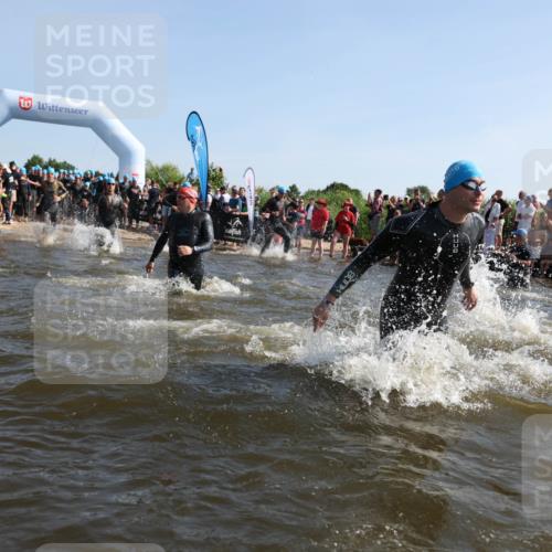22.06.2025 - Viking Triathlon Michael Strokosch http://msf.ph/oto/8056129 22.06.2025 10:01:53 Schwimmen 3, 17, 33, 80, 91, 125, 158, 170, 271, 304, 310, 355, 496, 551, 555, 618 meine-sportfotos.de