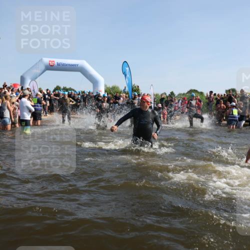 22.06.2025 - Viking Triathlon Michael Strokosch http://msf.ph/oto/8056133 22.06.2025 10:01:54 Schwimmen 3, 17, 80, 91, 125, 158, 170, 271, 278, 299, 304, 355, 435, 449, 496, 551, 618 meine-sportfotos.de