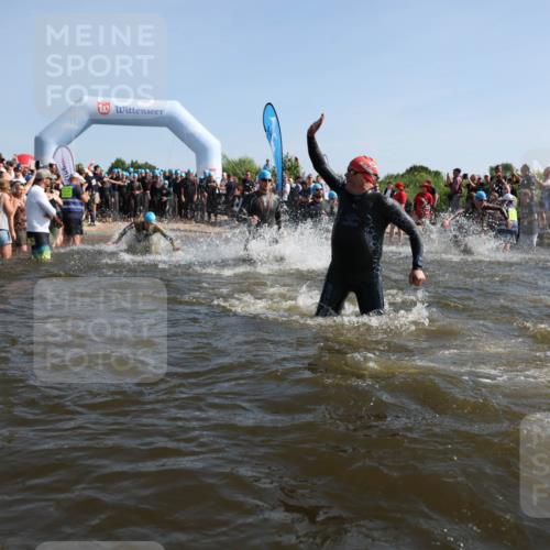 22.06.2025 - Viking Triathlon Michael Strokosch http://msf.ph/oto/8056138 22.06.2025 10:01:55 Schwimmen 3, 17, 80, 91, 125, 158, 271, 278, 299, 304, 355, 435, 449, 551, 618 meine-sportfotos.de