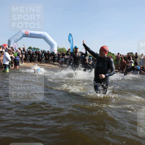 22.06.2025 - Viking Triathlon Michael Strokosch http://msf.ph/oto/8056140 22.06.2025 10:01:55 Schwimmen 3, 17, 80, 91, 125, 158, 271, 278, 299, 304, 355, 435, 449, 551, 618 meine-sportfotos.de